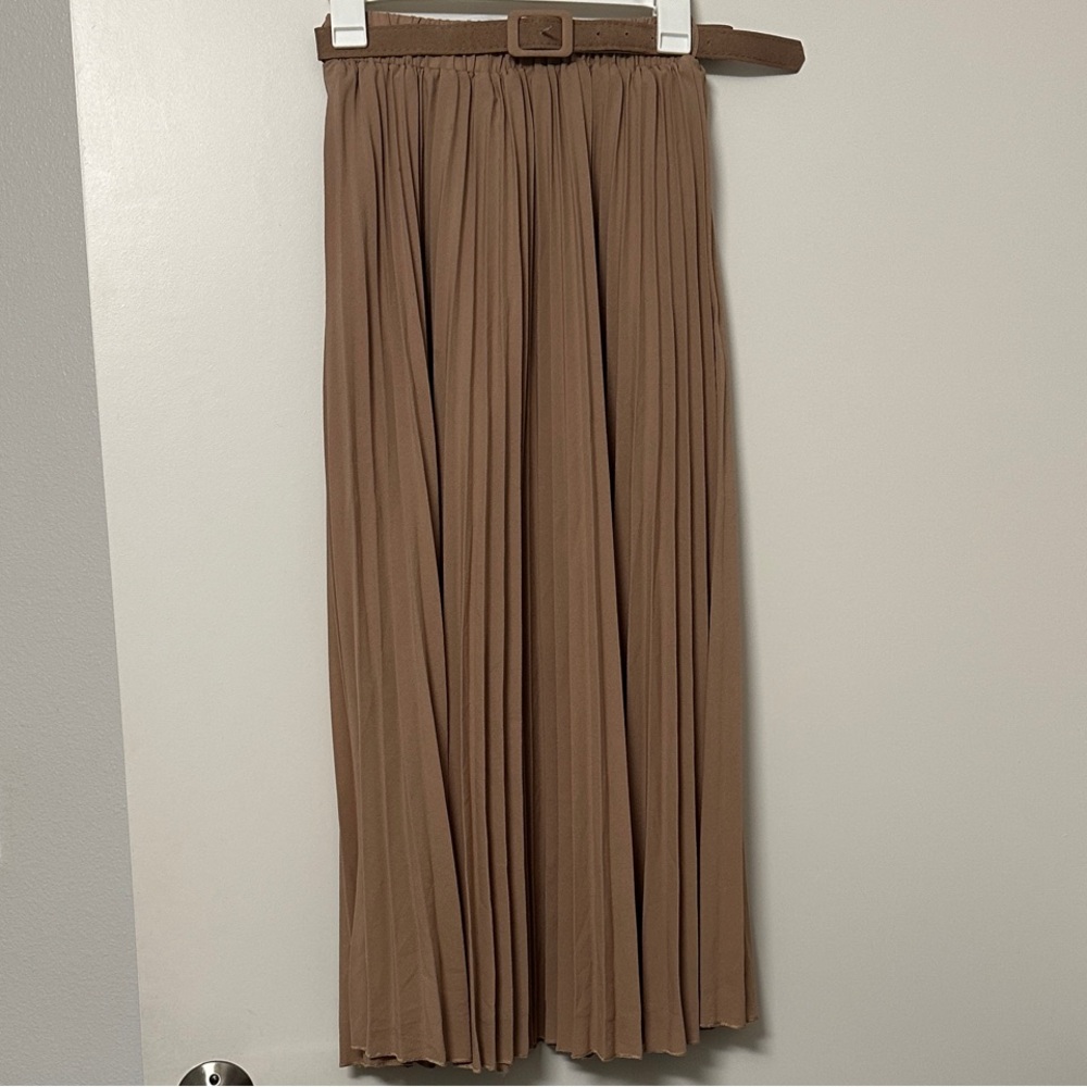 Chic Brown Pleated A-Line Skirt